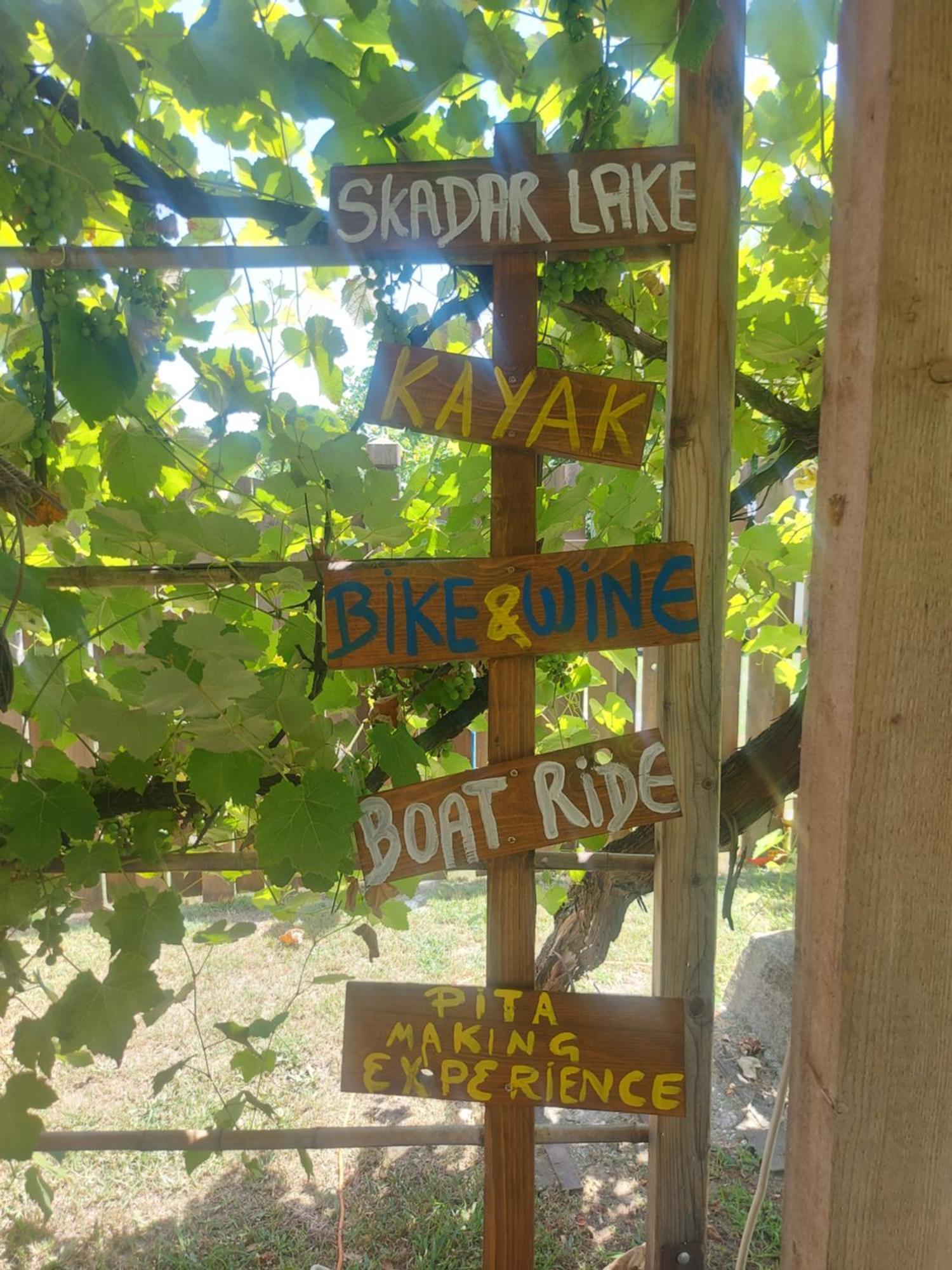 Balabani Local Stay Golubovci المظهر الخارجي الصورة
