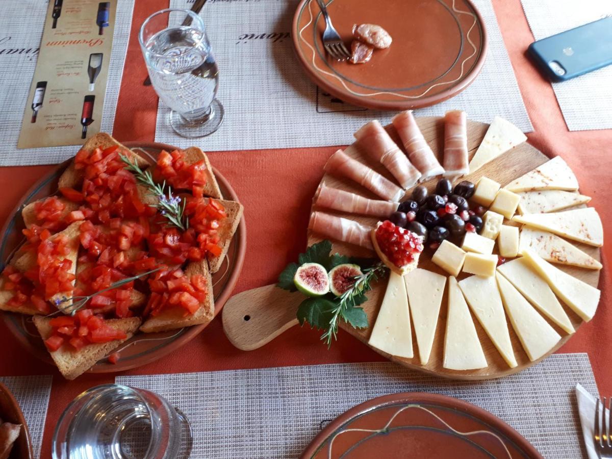 Balabani Local Stay Golubovci المظهر الخارجي الصورة